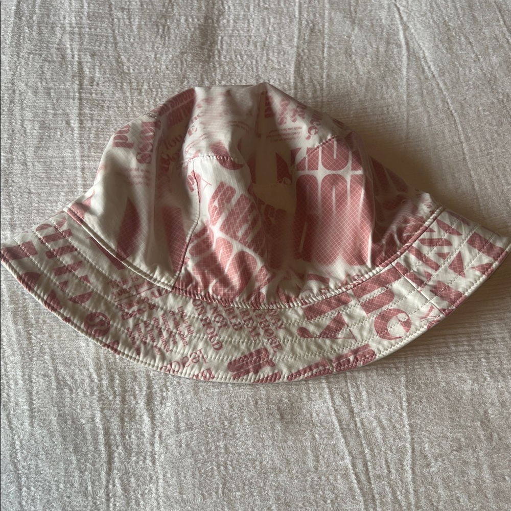 Lululemon reversible hat